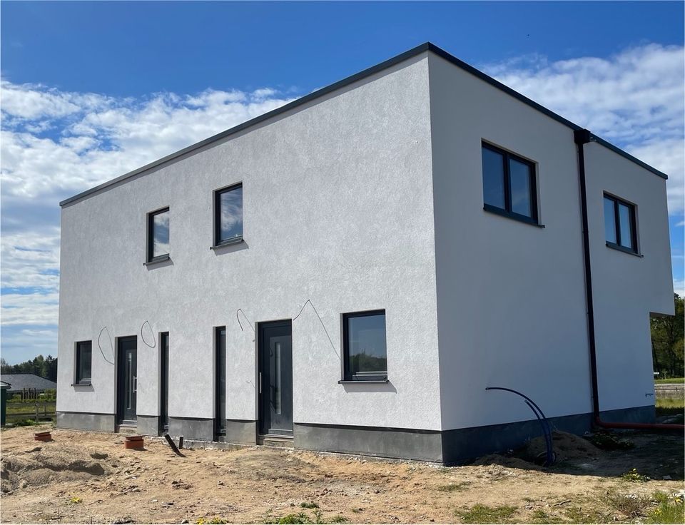 Moderne Neubau Doppelhaushälfte zur Vermietung in Suderburg