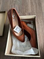 Leder Pumps NEU Größe 39 Sachsen - Schlegel Vorschau