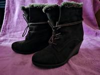 Schwarze Winterstiefel Größe 39 Hessen - Melsungen Vorschau