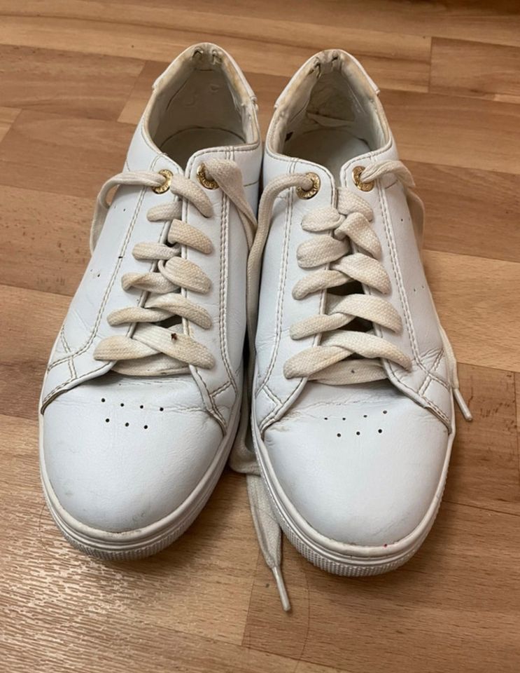 Original Tommy Hilfiger Sneaker Damen Größe 37 in Farbe Weiß in Potsdam