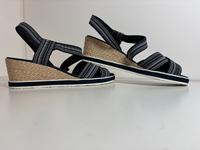 Tommy Hilfiger Sandalen Gr.40 Blau grau weiß Neu mit Etikett Nordrhein-Westfalen - Wiehl Vorschau