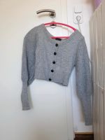 Kurze Strickjacke Cardigan mit Angora in grau Nordrhein-Westfalen - Herford Vorschau