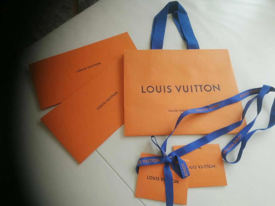 Louis Vuitton..Tüte...Karten...Briefkuvert in Ettlingen