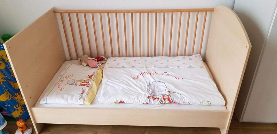 Baby/Kinder Bett Umbaubar in Karlsruhe