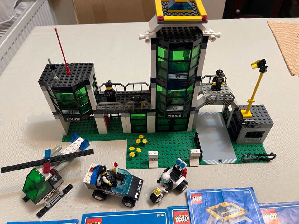 LEGO 6636 Polizeiwache Headquarter Einsatzzentrale Heli in Henstedt-Ulzburg