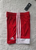 Sport Shorts von Adidas ( Original) Gr.9-10(140) Bayern - Ingolstadt Vorschau