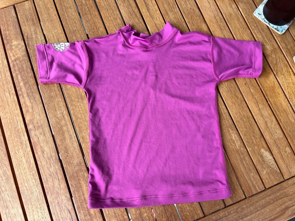 Rip Curl UV Shirt lila size 4 (98/104) Kurzarm in Oberursel (Taunus)