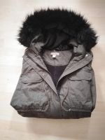 H&M Jacke, mit Fellkaputze Gr. 50 Niedersachsen - Emden Vorschau