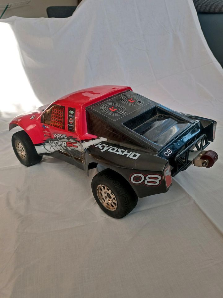 Kyosho Ultima SC + 3xAkku + Ersatzteile + LRP Brushless Set in Wellendingen