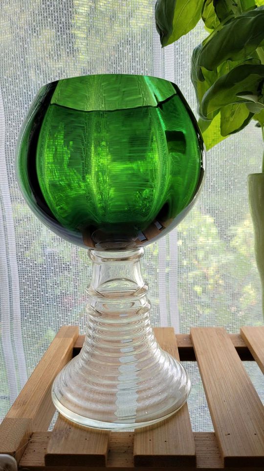 2 verschiedene grüne Römer Pokale Weingläser Römerglas in Göppingen