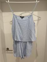 Jumpsuit hellblau kurz Rückenausschnitt Bayern - Hersbruck Vorschau
