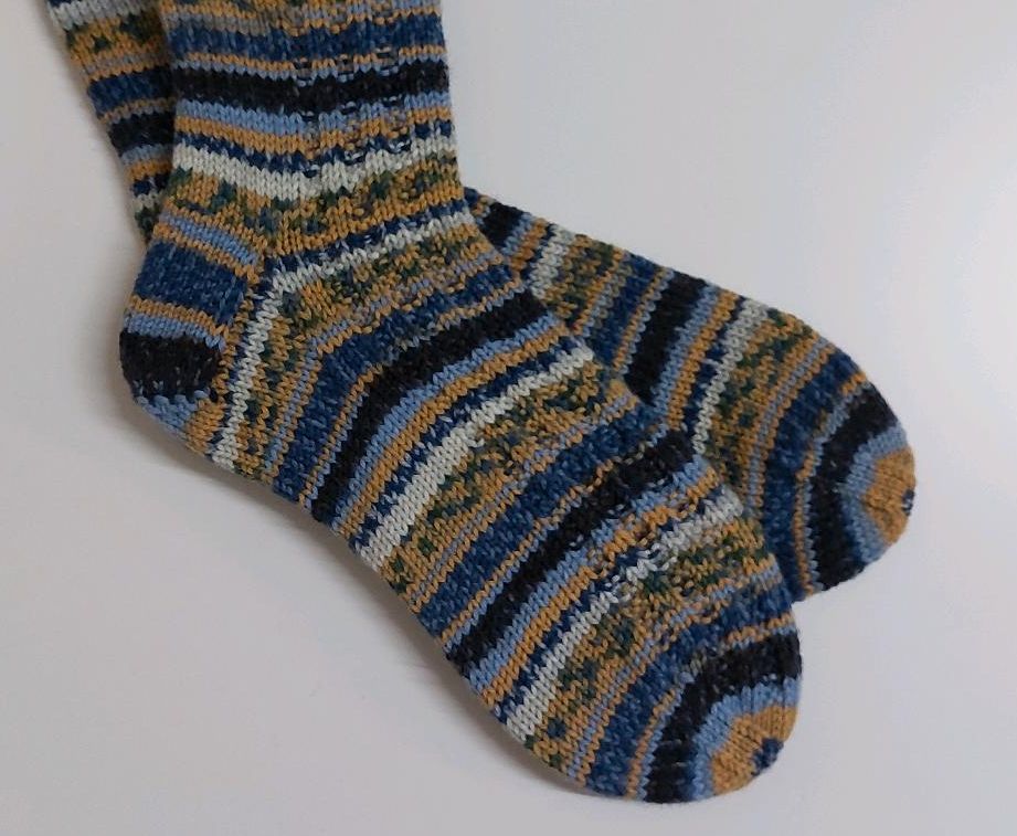 Wollsocken. Gr.45.Gestrickte Socken aus 8- fache Sockenwolle. in Warendorf