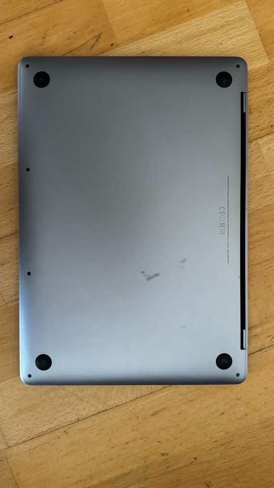 MacBook Pro 2016 13 Zoll in Leipzig