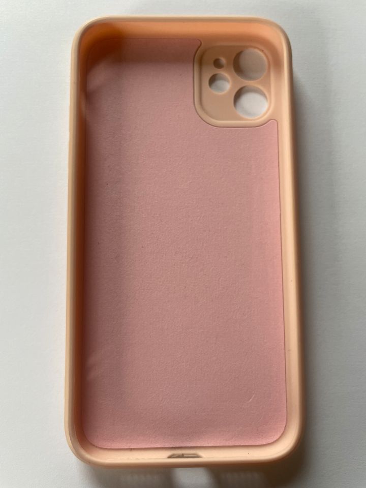 Schutzhüllen iPhone 11 —- EUR 5,00 je Stück zzgl. Porto in Bad Münstereifel