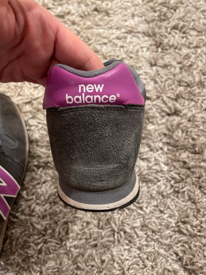 News Balance sneaker 38 grau pink nee Balance Turnschuh 38 grau in Weyhe