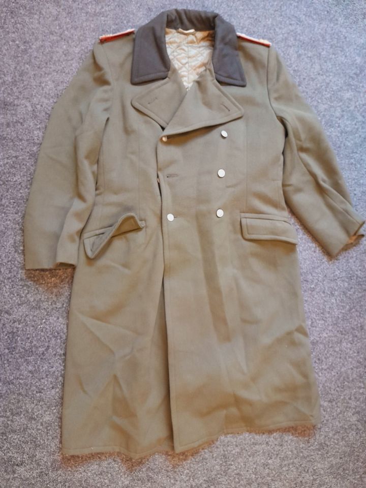 NVA Dienstuniform Oberleutnant mehrteilig u.Original 1979 in Rostock