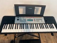 Keyboard für Einsteiger Yamaha YPT-260 + Keyboardständer + Bank Baden-Württemberg - Gottmadingen Vorschau