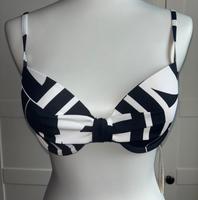 ESPRIT Bikini Oberteil *Gr.42 85A* Schwarz/Weiß gemustert *NEU* Niedersachsen - Walsrode Vorschau
