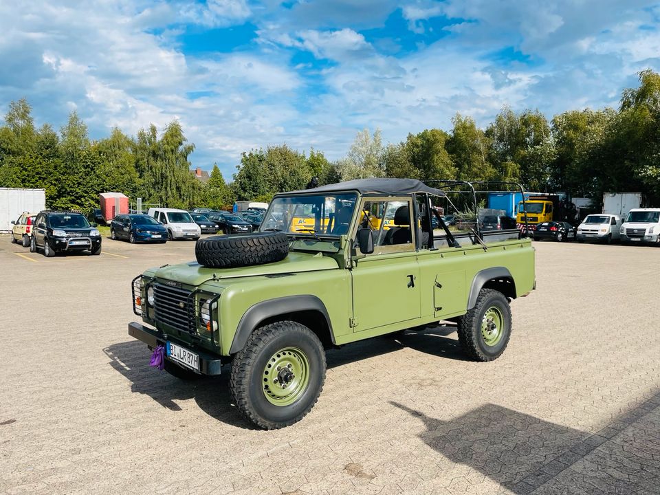 Land Rover Defender 110  H Kennzeichen in Bielefeld