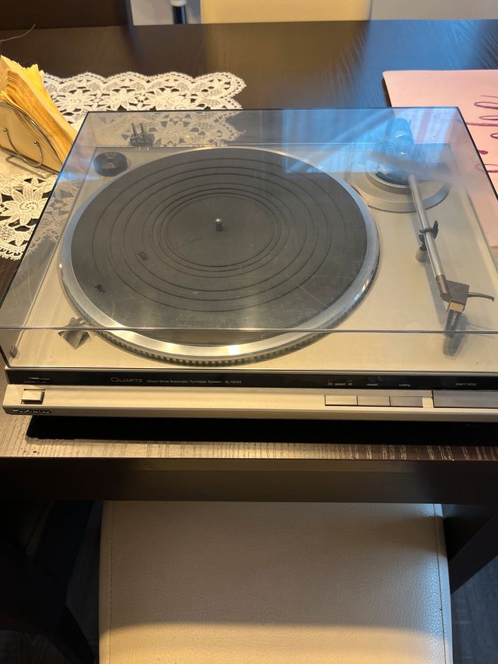 Plattenspieler Technics Quartz SL-QD33 in Hamm