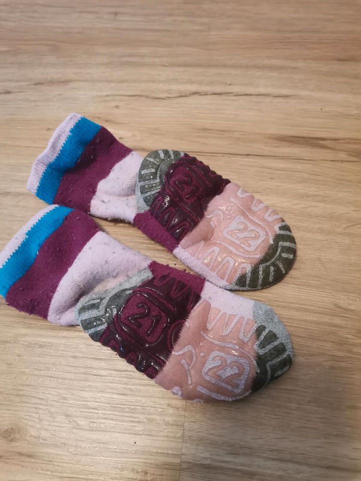 Rutschsocken Gr 21 22 in Bad Säckingen