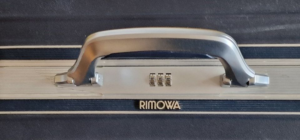 Koffer "Rimowa Limbo Integrale" in Berlin