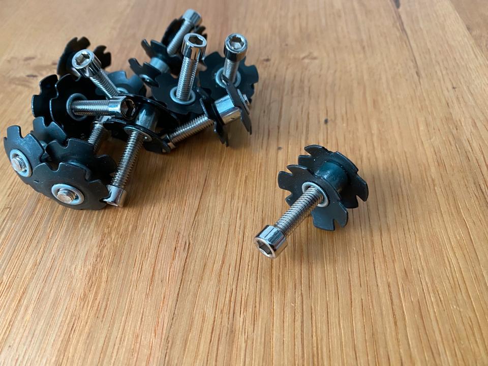 1 1/8" Zoll MTB Fahrrad Gabel Schaft Kralle mit Schraube 28.6mm in Wunstorf
