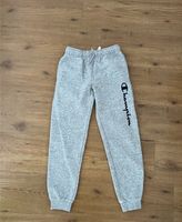 Champion Jogginghose Jogger Sweathose grau Gr.M 140 Wandsbek - Hamburg Marienthal Vorschau