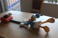 Walt Disney Donald Duck mit Rasenmäher Nordrhein-Westfalen - Borken Vorschau