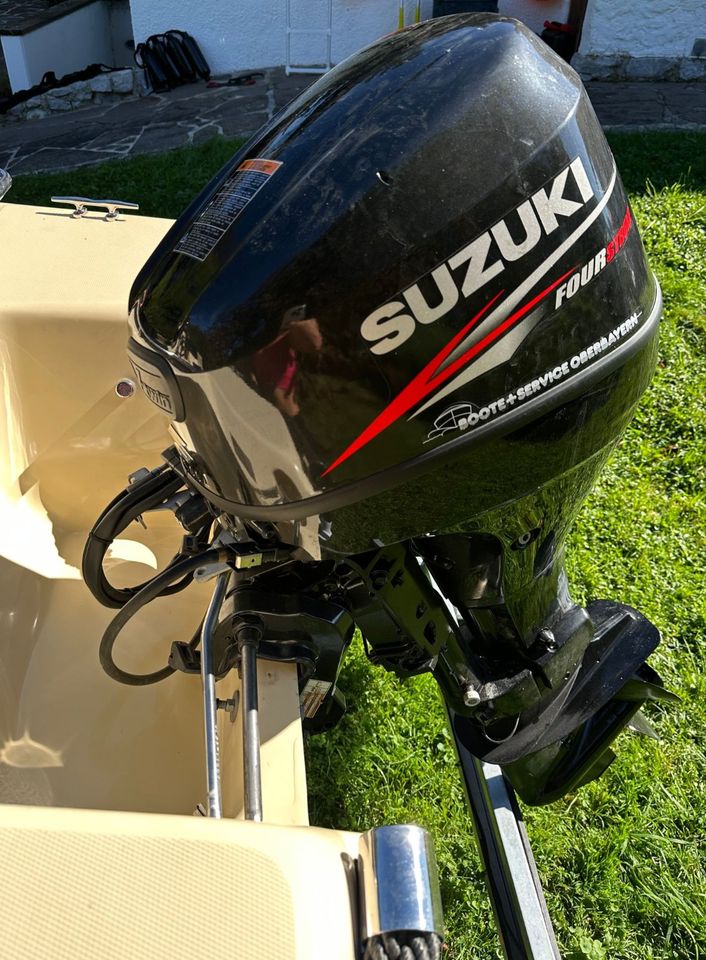 Motor Boot, Sloep, Schaluppe, Admiral420, Suzuki 25PS, Trailer in Warngau