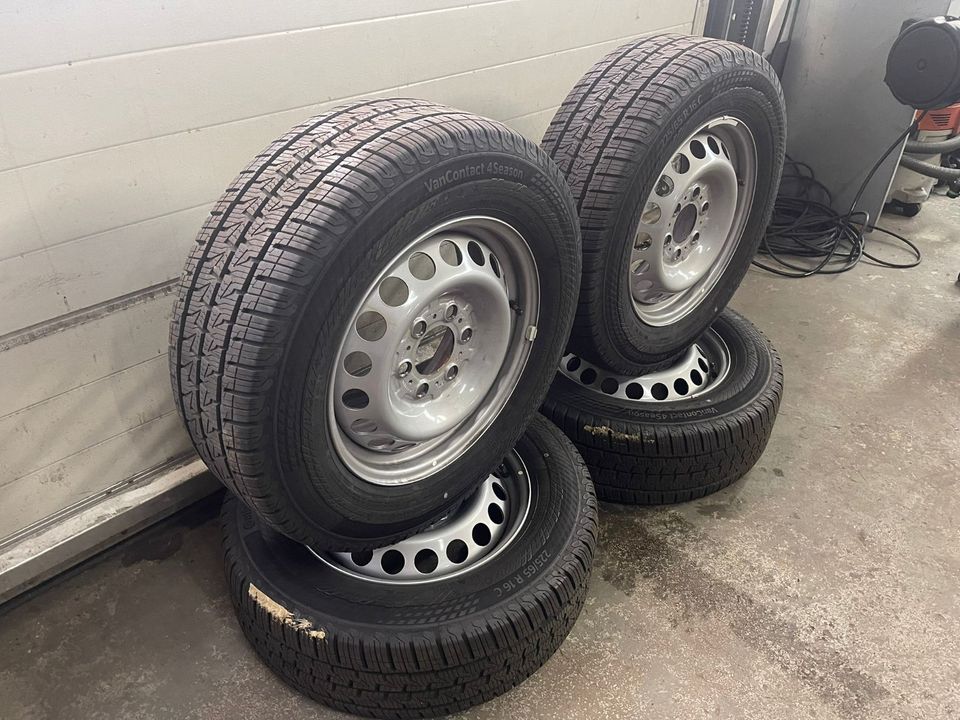 Mercedes Sprinter Allwetterreifen 225/65/R16C 112/110R in Olfen