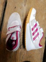 Adidas Turnschuh für die Halle in der Gr 32 Hessen - Haunetal Vorschau