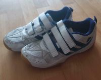 ADIDAS Hallenschuhe mit Klettverschluss in Größe 35 Baden-Württemberg - Meckenbeuren Vorschau