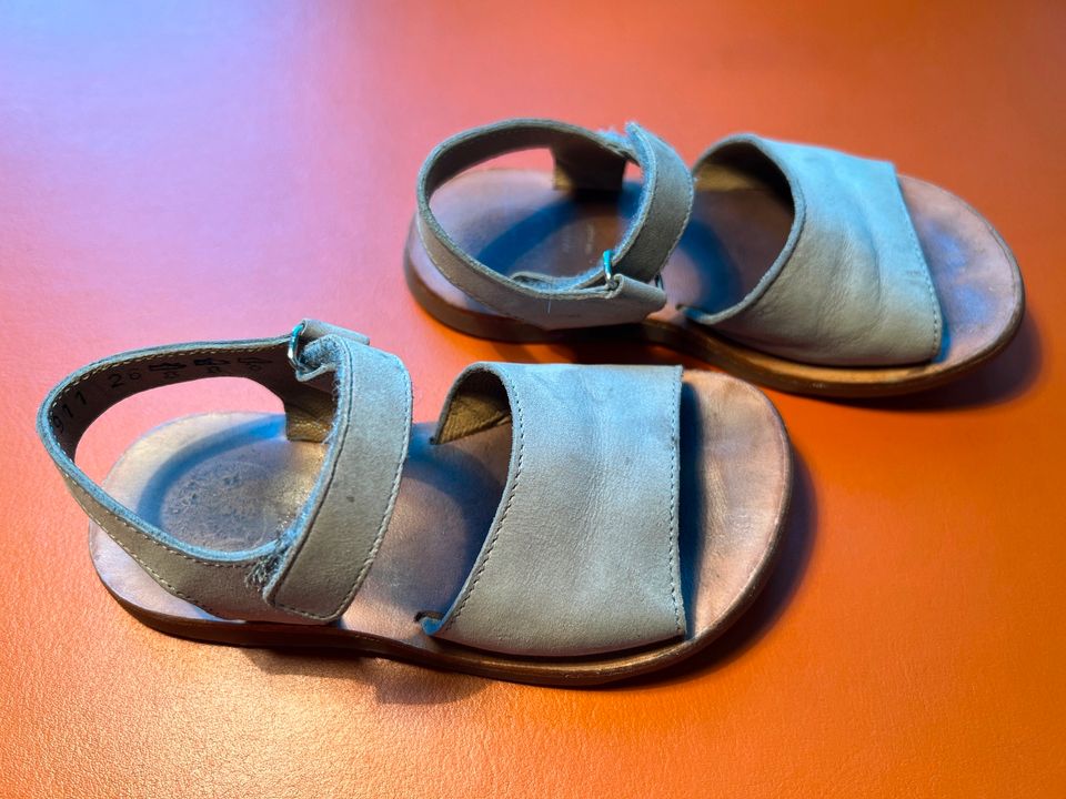 Pom d’Api Sandalen 26 beigegrau taupe Leder NP: 75€ in Hamburg