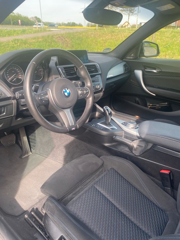 BMW F22 M235i Coupé Heckantrieb/Automatik/Scheckheft/H&K in Paderborn