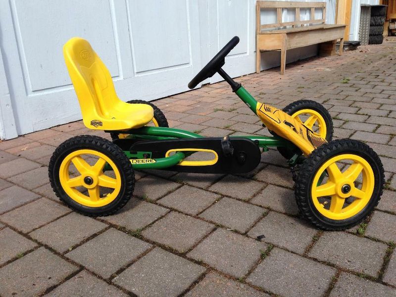 John Deere Buddy Kompaktes Tret-Go-Kart von Berg, Kettcar neu in Bayern -  Dorfen, Spielzeug für draussen günstig kaufen, gebraucht oder neu