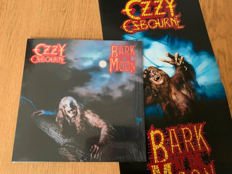 Ozzy Osbourne – Bark At The Moon LP + Poster NM (Black Sabbath) in Nußloch