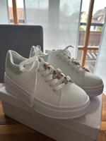 Neue Sneaker mit Bienen Charms, Größe 40, weiß mit mint Bayern - Hilpoltstein Vorschau