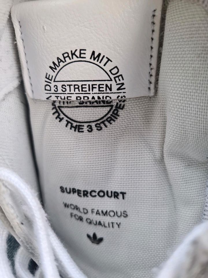 Adidas Herren Sneaker Turnschuh Gr.44 weiß in Bergneustadt