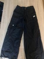 Nike Damen / Mädchen Hose gr. M, 38 München - Trudering-Riem Vorschau