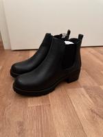 Schwarze Boots Niedersachsen - Braunschweig Vorschau