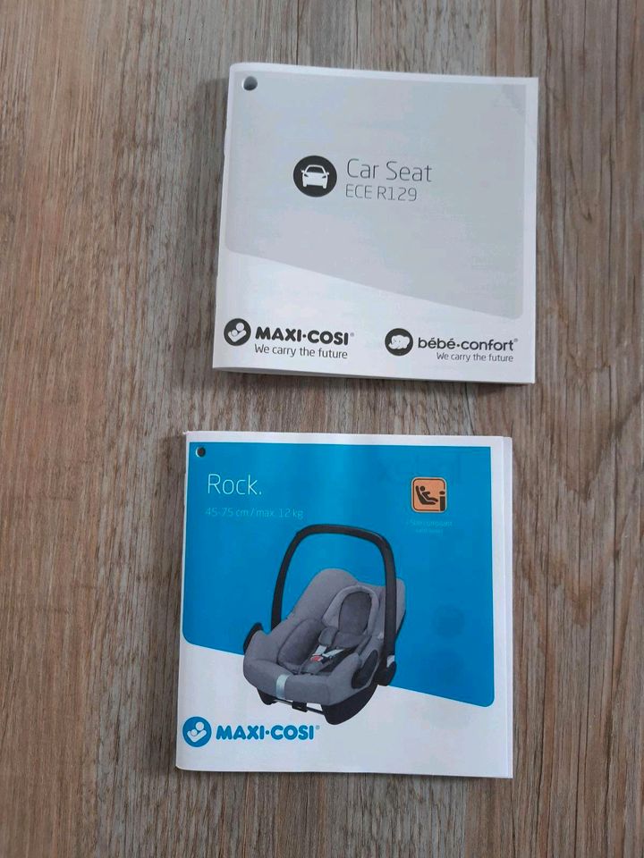 Maxi Cosi mit Isofix- Station in Heiligenberg