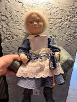 Puppe Oma im Sessel Nordrhein-Westfalen - Waltrop Vorschau