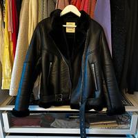 Zara Kids Teddyfelljacke/Kunstlederjacke Gr. 164 Niedersachsen - Bleckede Vorschau