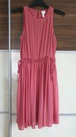 Damen Kleid H&M Größe 40 Sommer Hessen - Lauterbach (Hessen) Vorschau