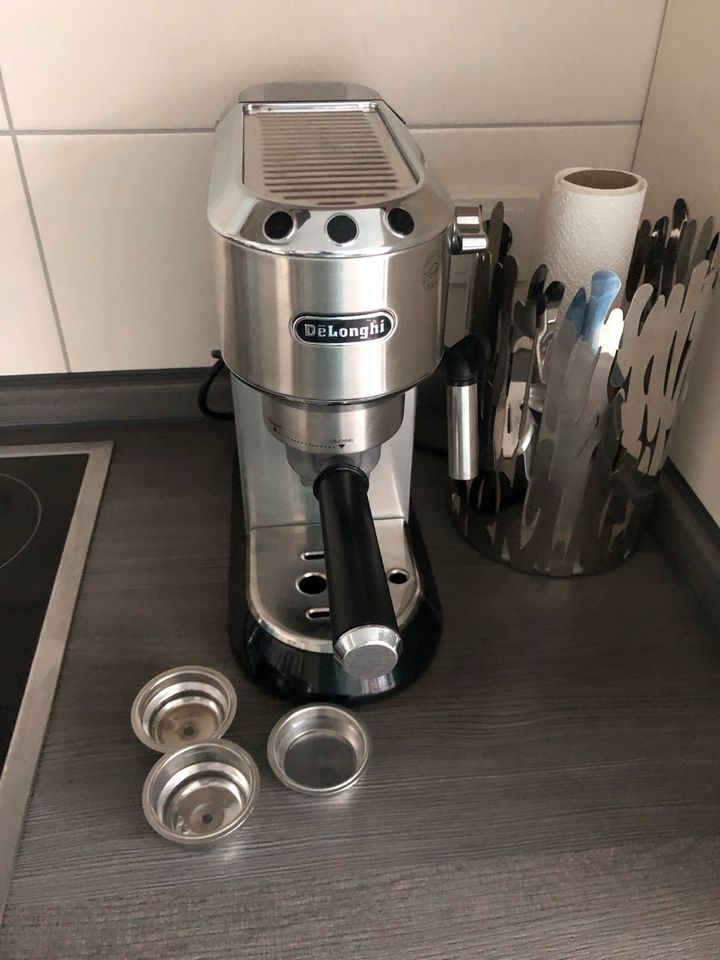 DeLonghi Siebträger Kaffeemaschine top Zustand in Bensheim