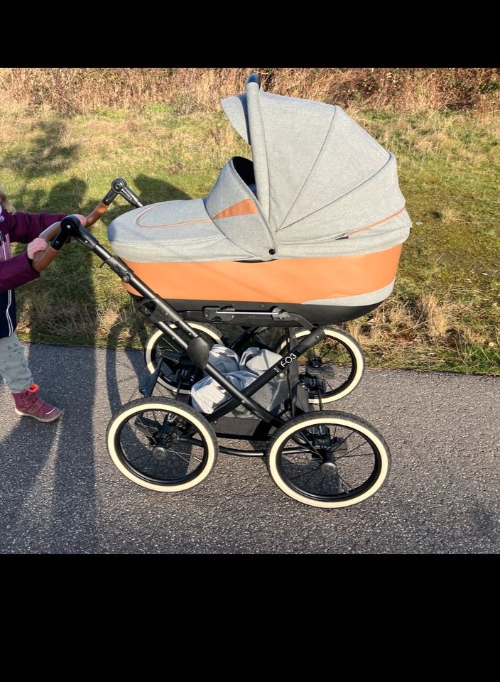 Kinderwagen in Geringswalde