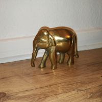 Elefant Messing? Figur gold Briefbeschwerer Vintage 50er 60eraqq Hessen - Kassel Vorschau