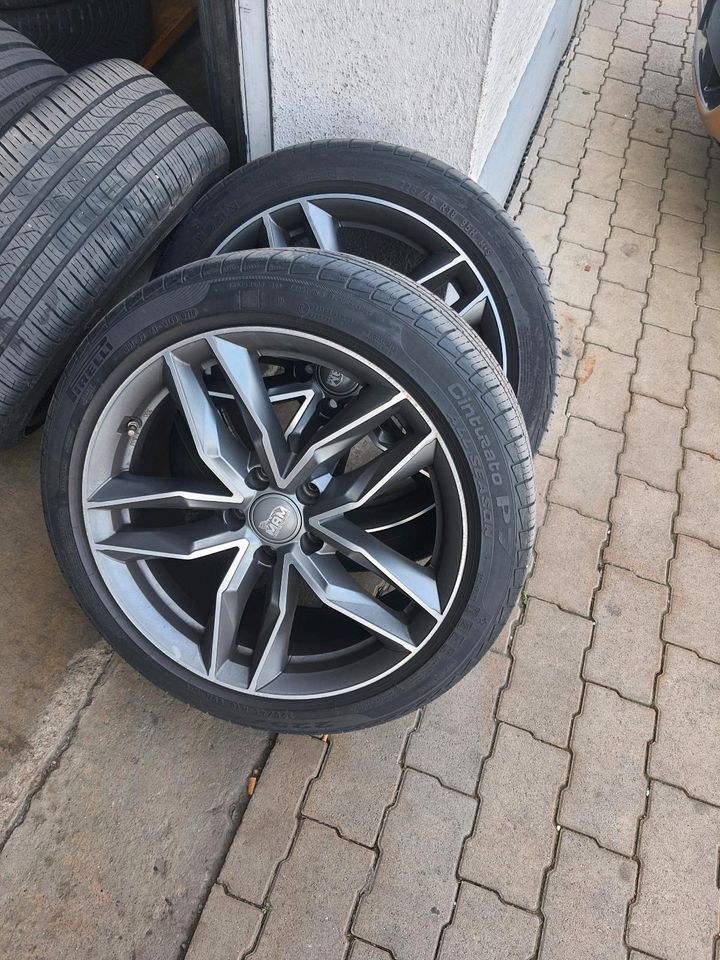 Audi, Allwetter Reifen mit Felgen. in Altenstadt Iller