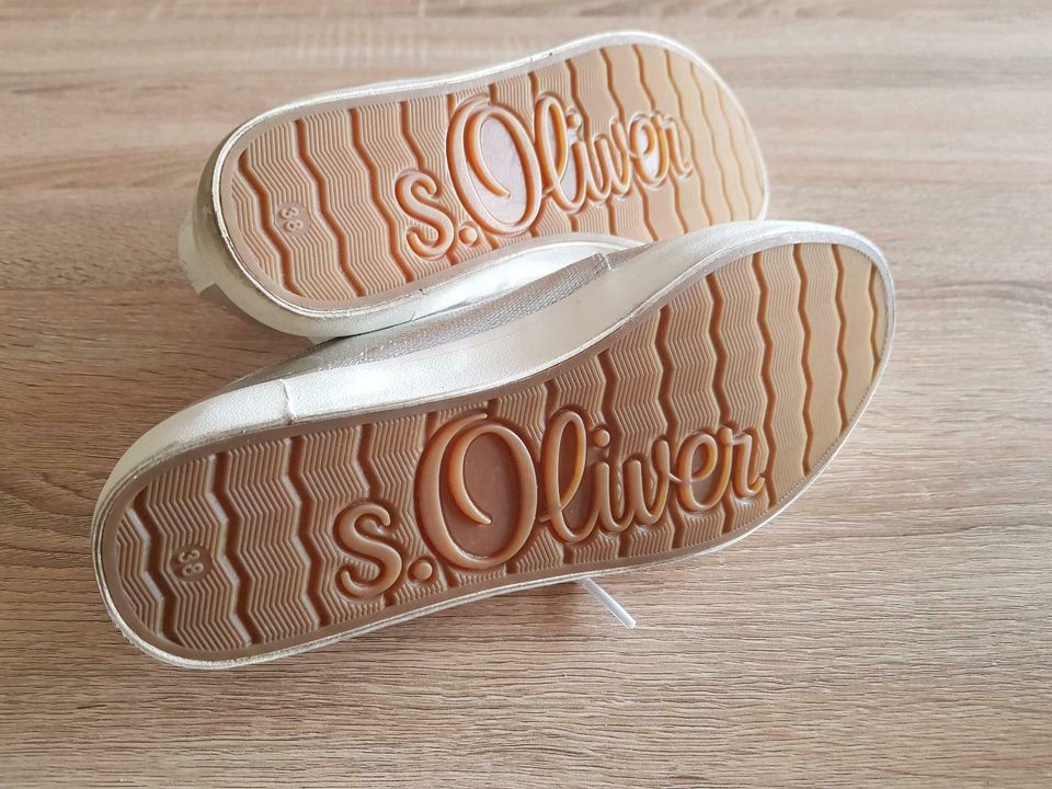 s.Oliver Sneaker Gr. 38 Silber in Haßfurt